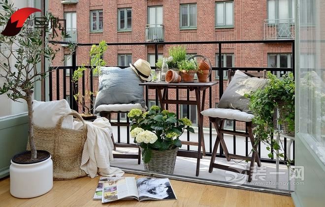 银川一小区业主窗台养鸽子引民愤 家庭养鸟讲风水